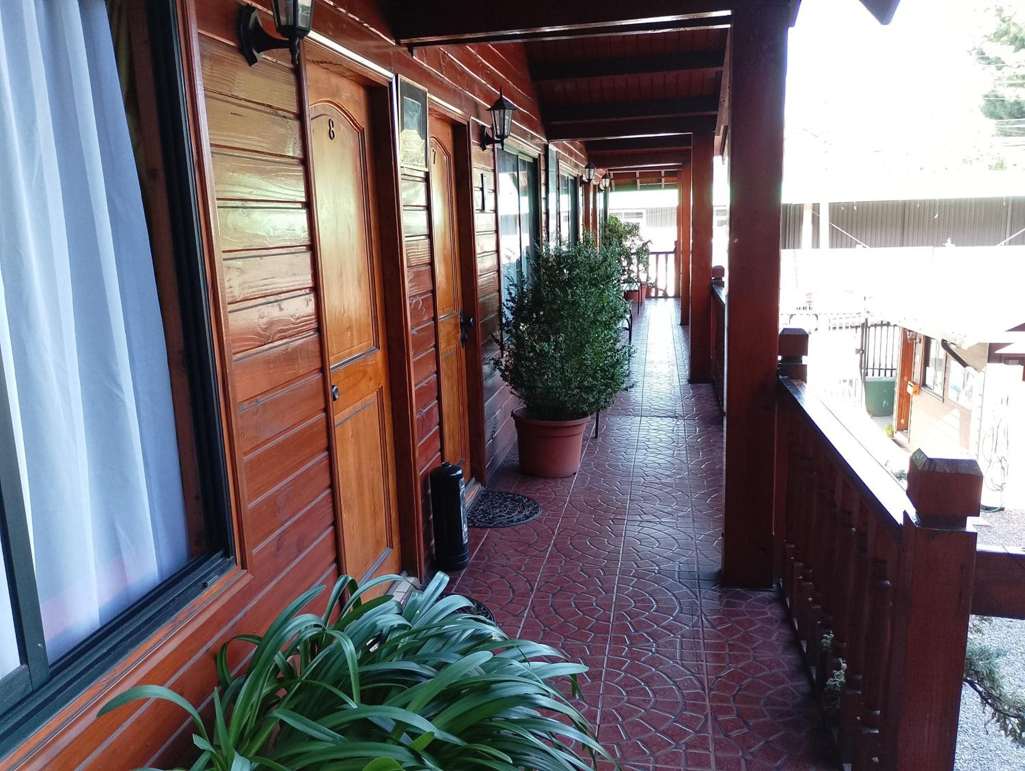 Apart-Hotel Colonia-Koenigsberg Estacionamiento Deptos Completos Ubicado En El Centro De Valdivia Aire Acondicionado Eksteriør billede